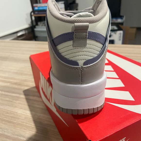 Nike Dunk High Up Size 7.5 (Women's)/6 (Men's) - Picture 7 of 12